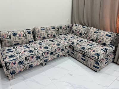 I m selling my sofa bcz I need money mattress r new