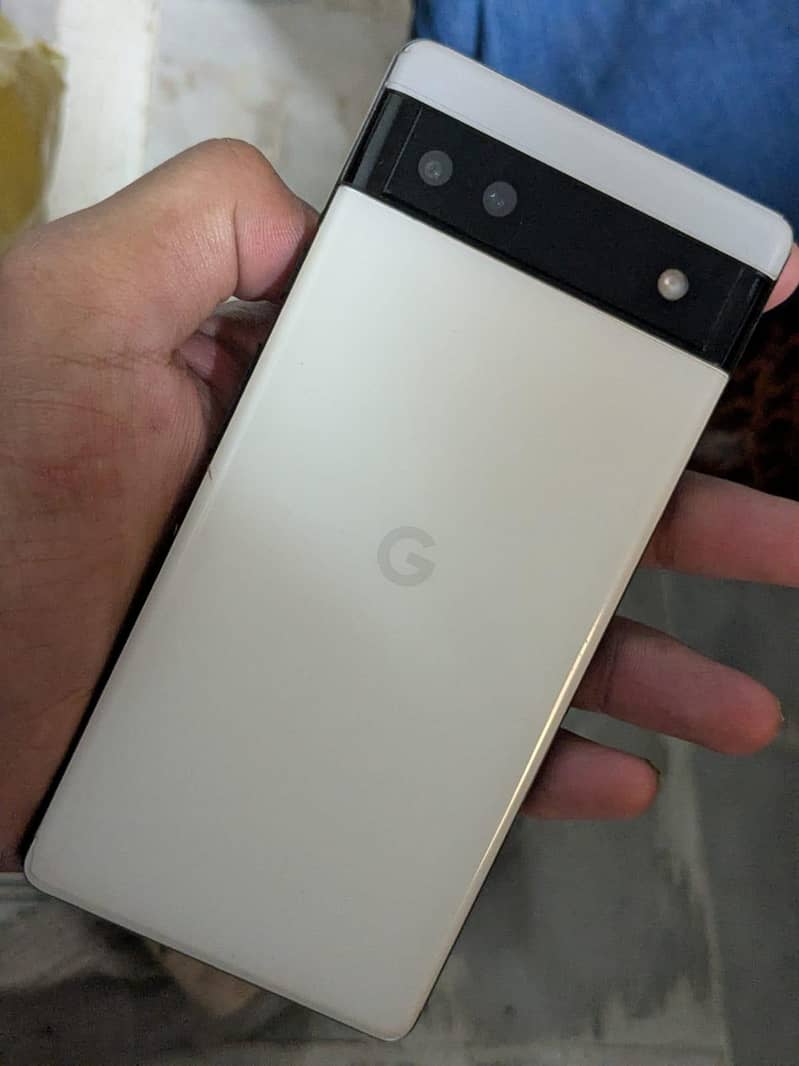 Google Pixel 6a 1