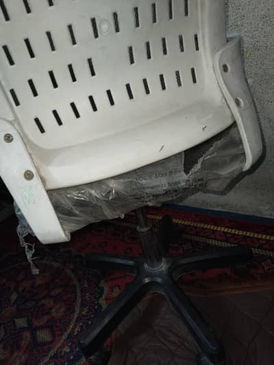 SWING CHAIR GOOD CONDITION