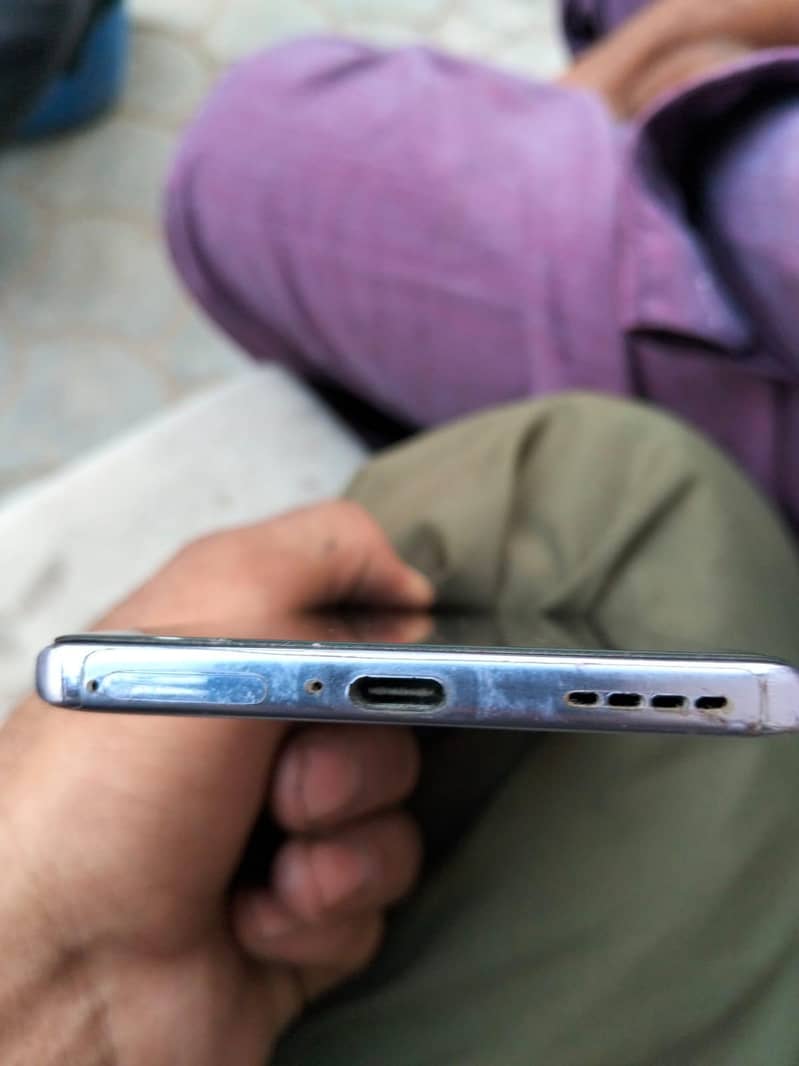 Mobile 3