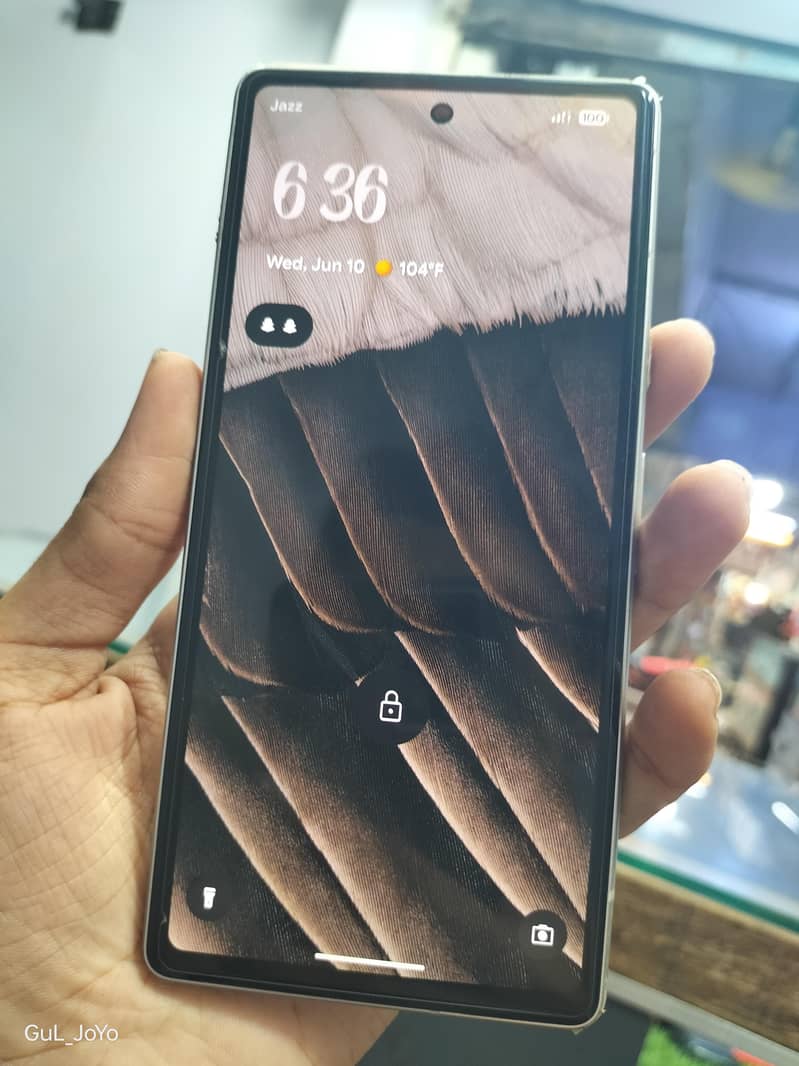 Google Pixel 7a 1