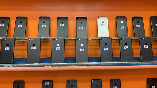 Apple iPhone 7