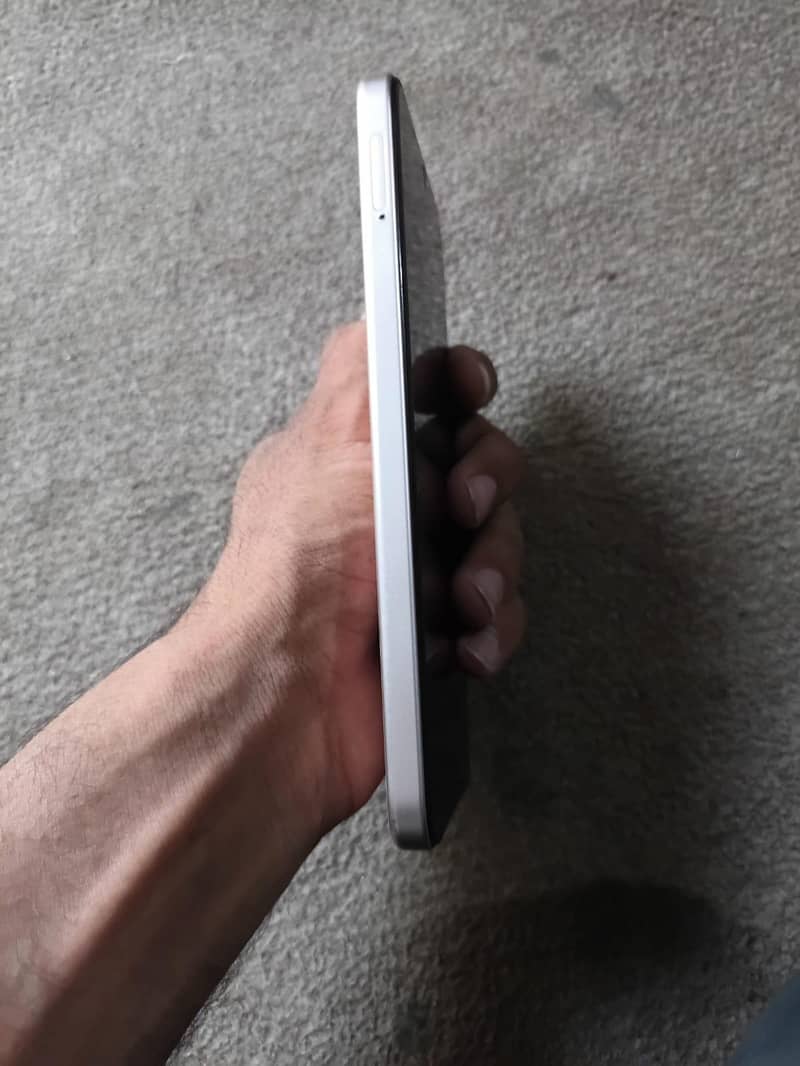 OPPO A6 1