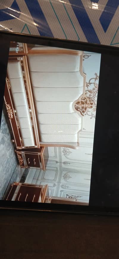 King size bed