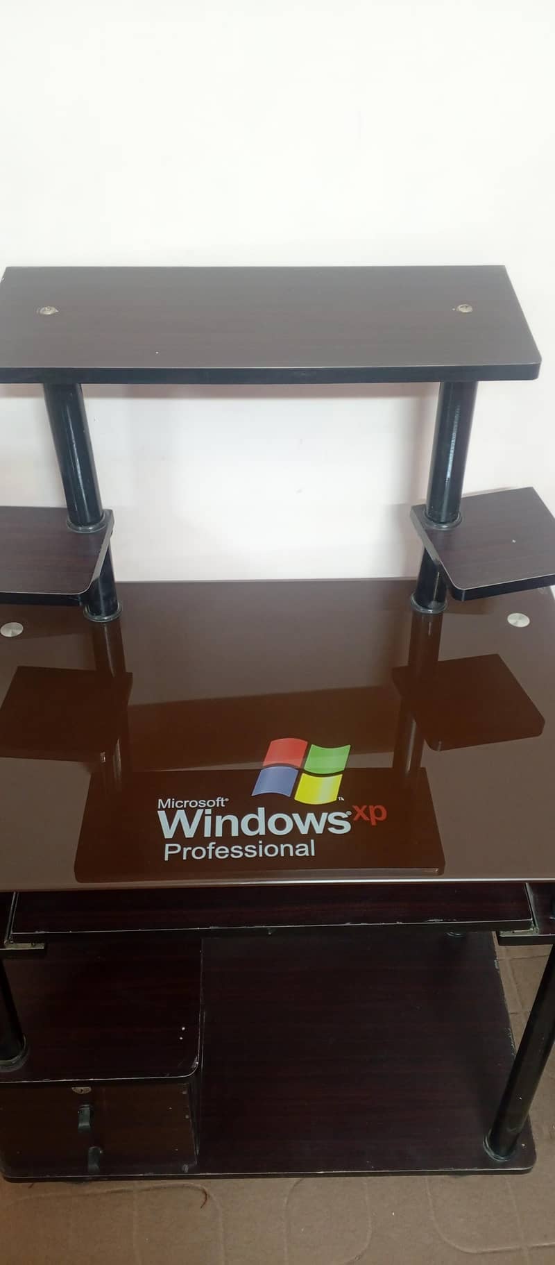 Compact Computer Desk 1