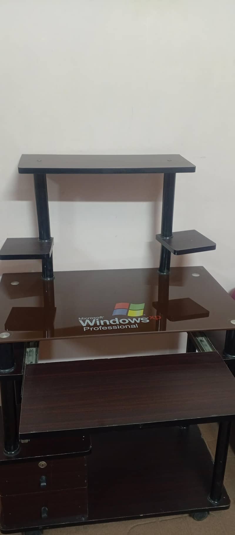 Compact Computer Desk 4