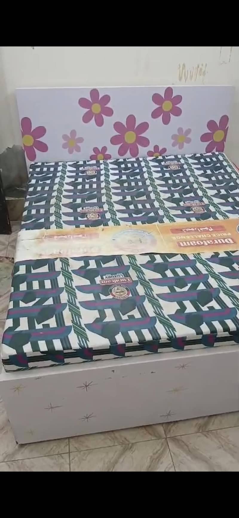 BARBIE QUEEN SIZE BED 0