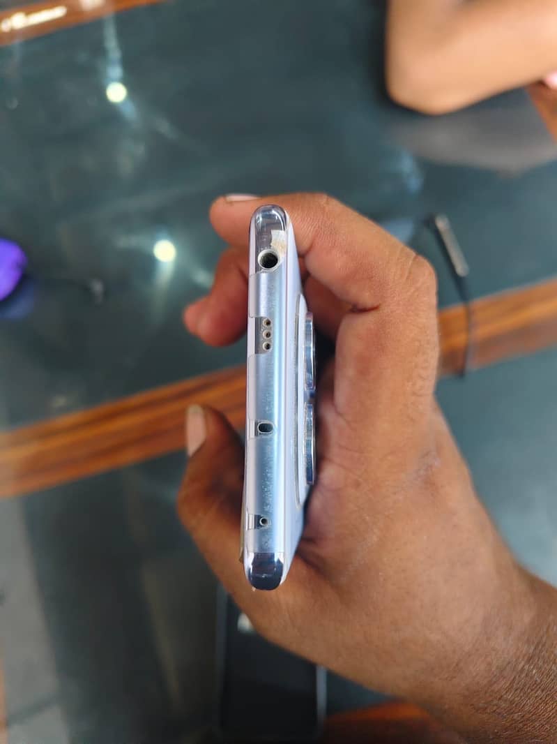Xiaomi Redmi Note 14 Pro 3