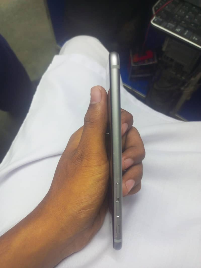 Apple iPhone 6 3