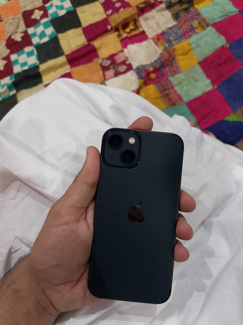 Apple iPhone 13 1