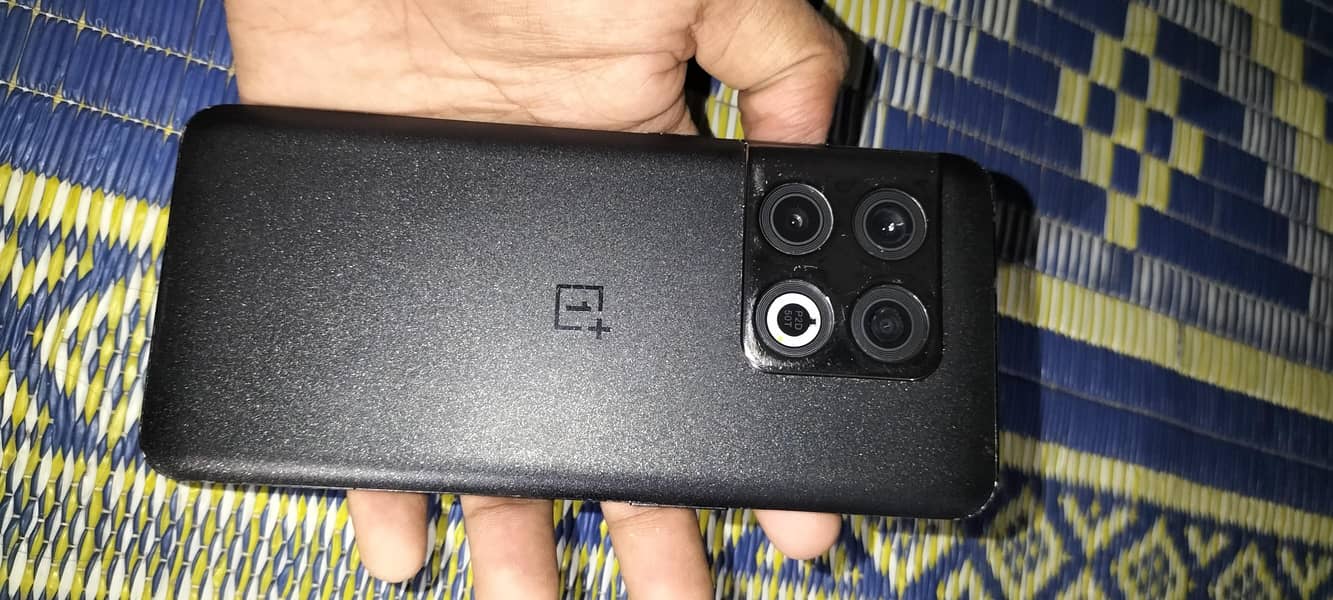 One Plus 10 Pro 0