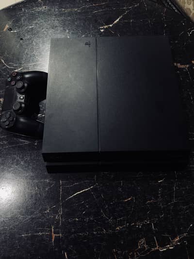 PS4 FAT EDITION (1 TERA BYTE TB) Box available + 3 games