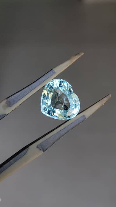 Natural Heart Shape Aquamarine Gemstone