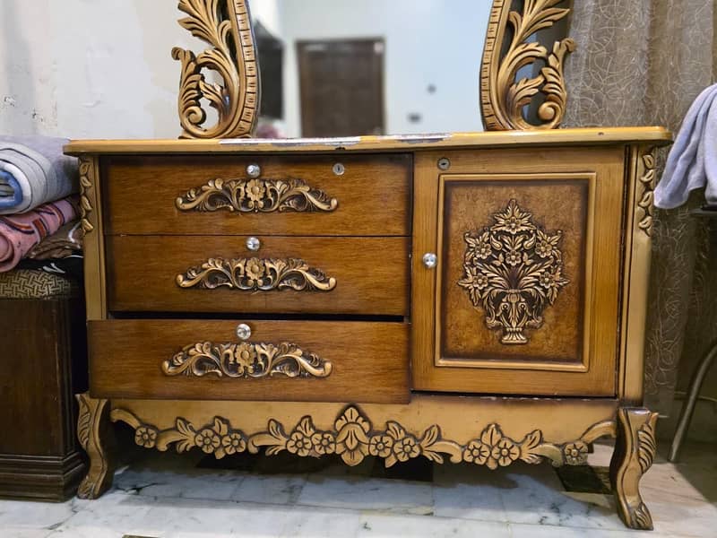 Bed with side table & dressing 6