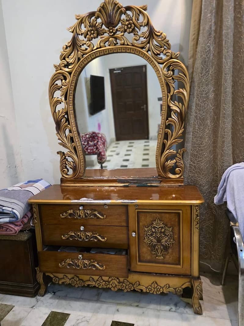 Bed with side table & dressing 7