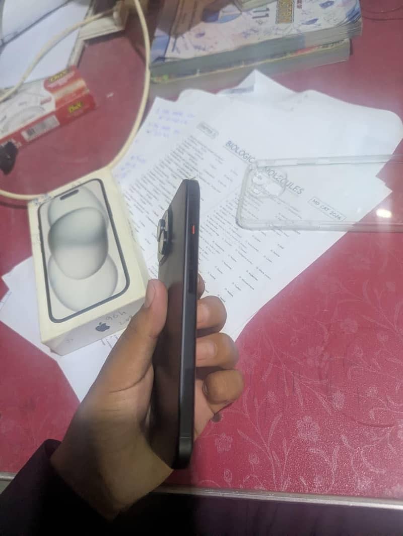 Apple iPhone 15 1