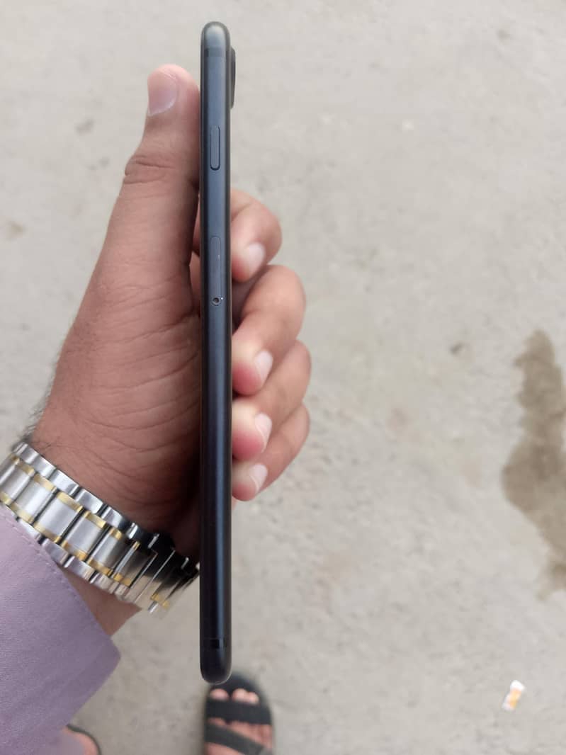 Apple iPhone 7 Plus 3