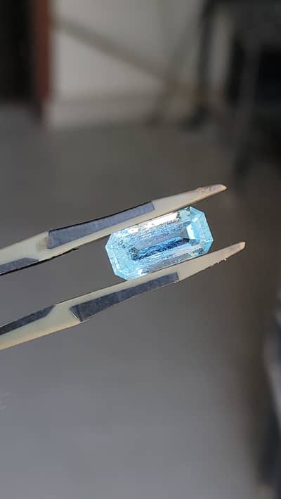  Natural Aquamarine Gemstone