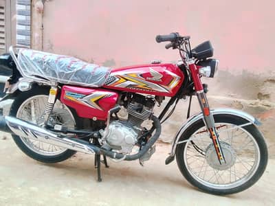 Honda125 Model 2025 Karachi number ha urgent sell no sms only phone