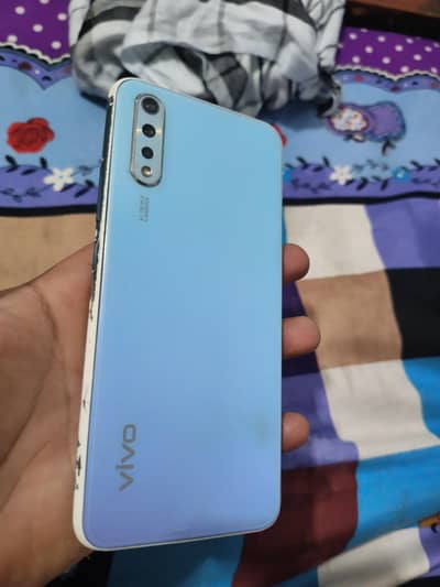 Vivo S1