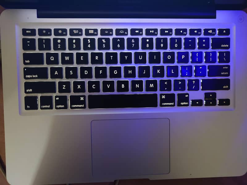 MacBook pro 2011 4