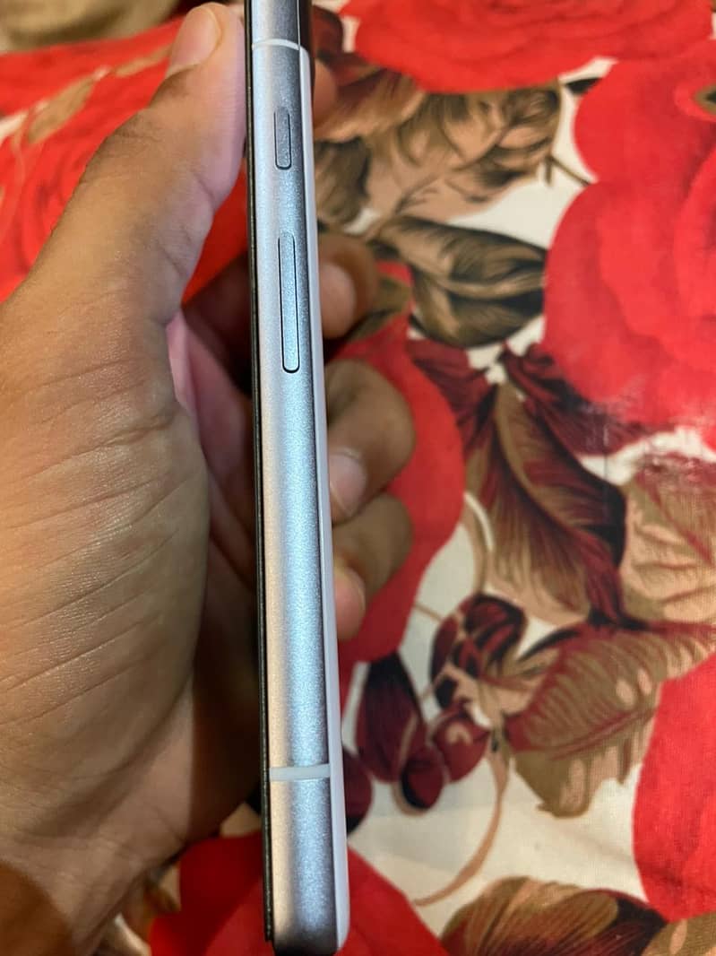 Google Pixel 7a 3