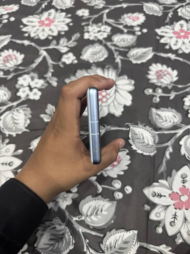 Google Pixel 7a 4