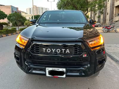 Toyota Hilux Revo GR-S 2025