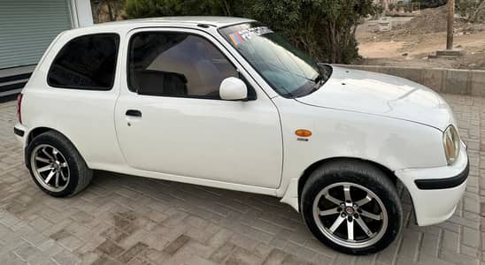Nissan March 2000 import 2008