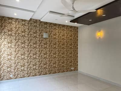 Good Location 1 Kanal Upper Portion Available For Rent in DHA Lahore Phase 3 Block W