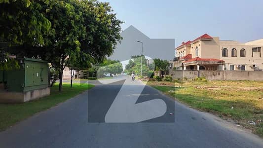 **Premium Corner Plot | 1 Kanal Corner Plot for Sale in DHA Phase 7 | Direct Owner Deal