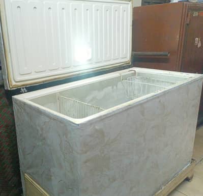 Waves Deep Freezer for Sale – Excellent Condition 