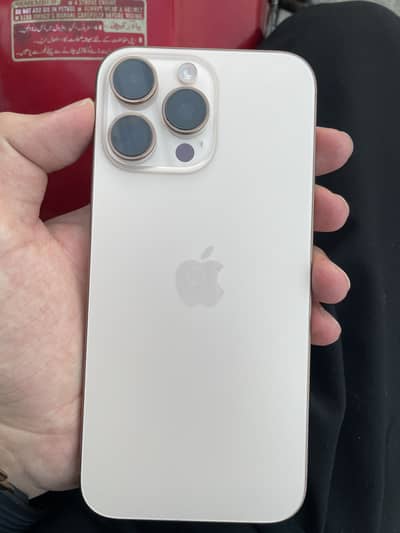 Apple iPhone 16 Pro Max