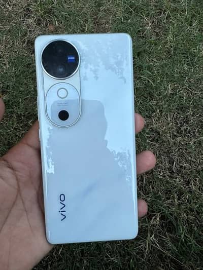 vivo v40