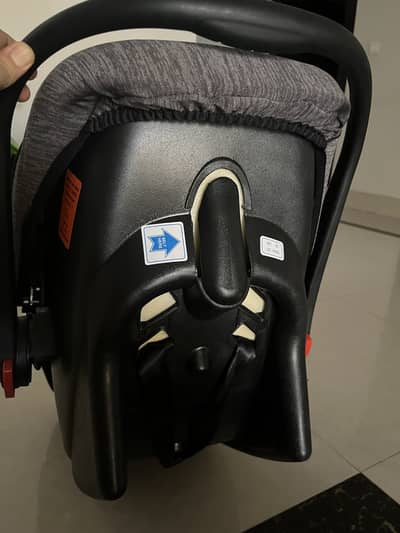 Tinnie carry cot