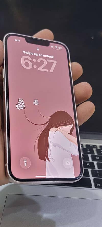 Apple iPhone 13