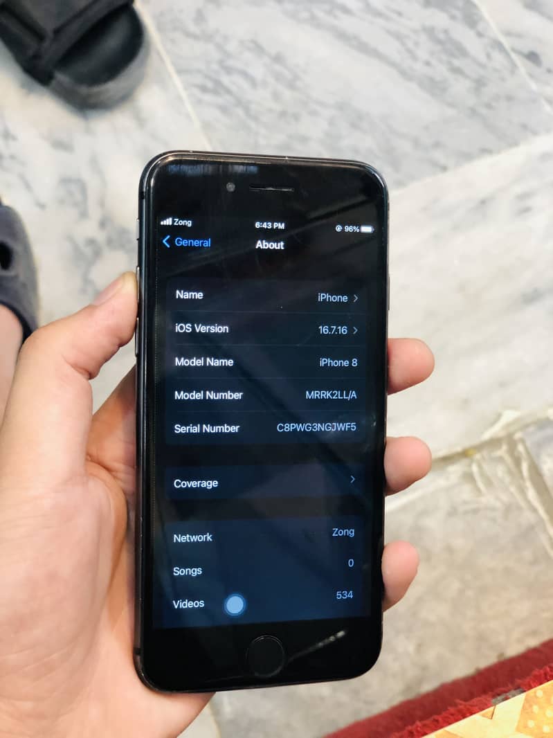 Apple iPhone 8 5