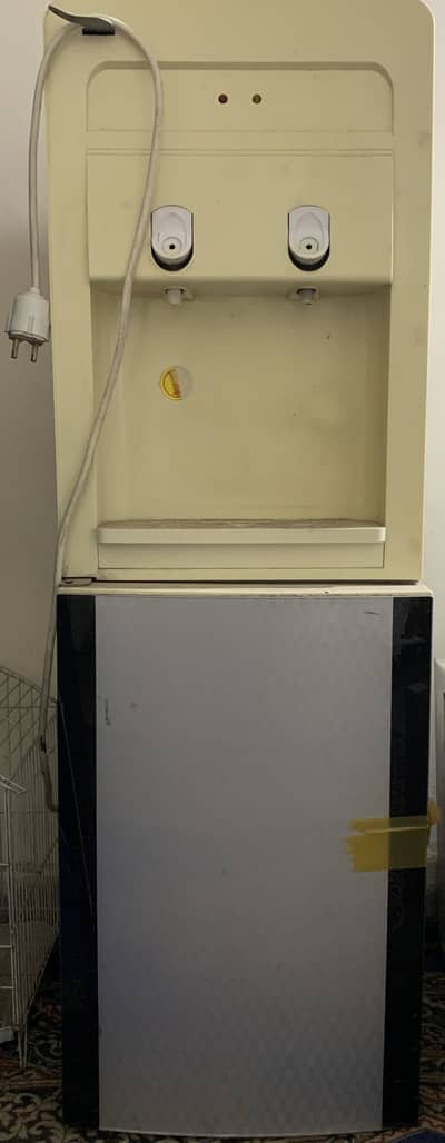 Water Dispenser Used