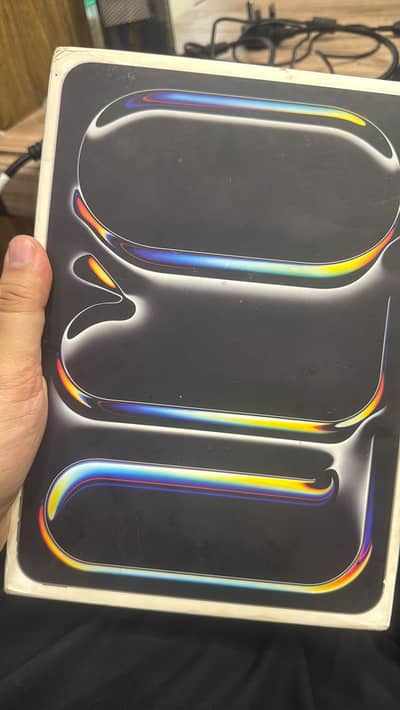 Ipad m4 Pro 11 Inch - Slightly used