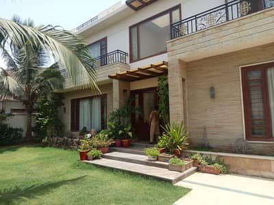 Stunning 1000 Yards Upper Portion is Available For Rent