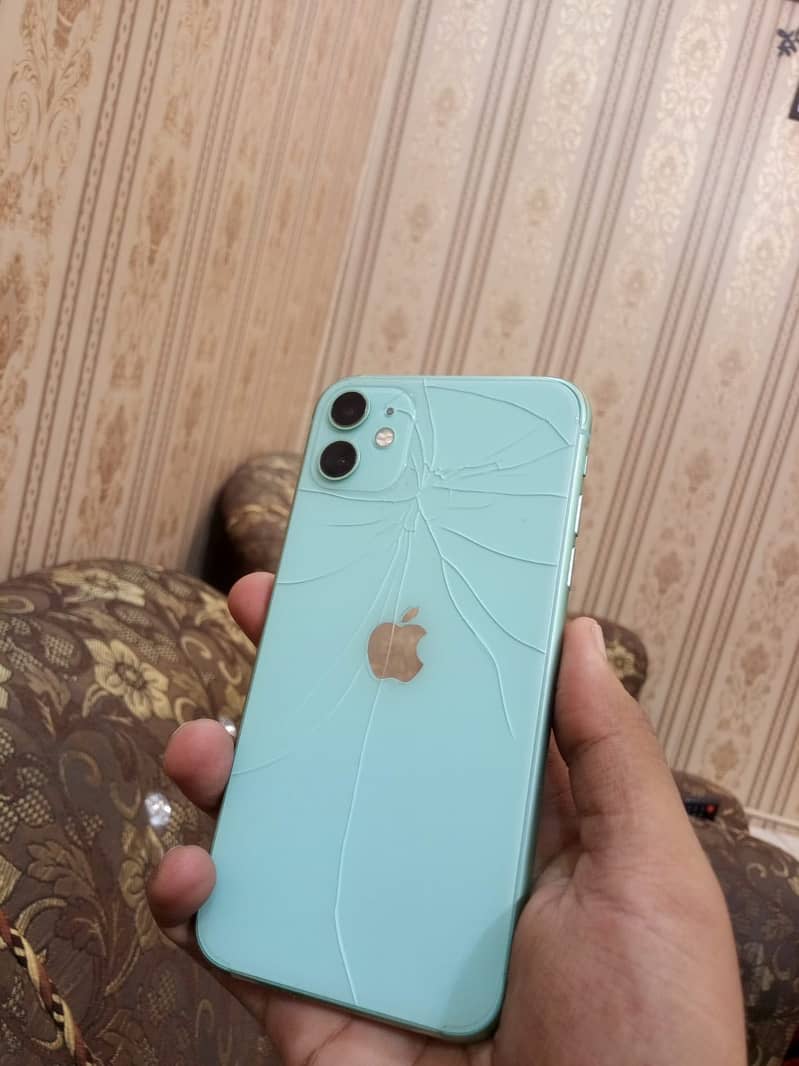 Apple iPhone 11 3