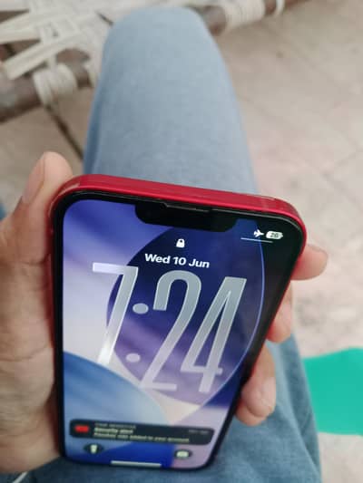 Apple iPhone 13