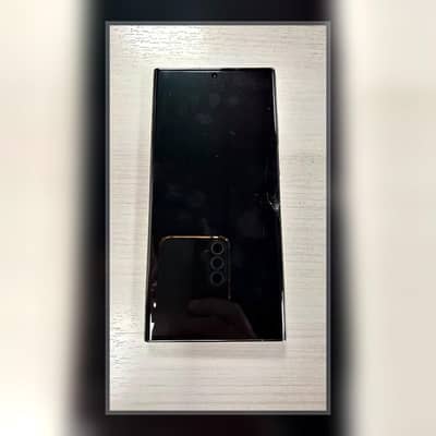 Samsung Galaxy S23 Ultra 8/256 GB Non-PTA - Small screen glass cracked