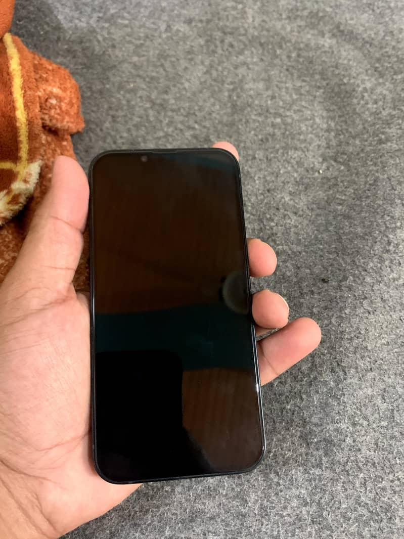 Apple iPhone 14 5