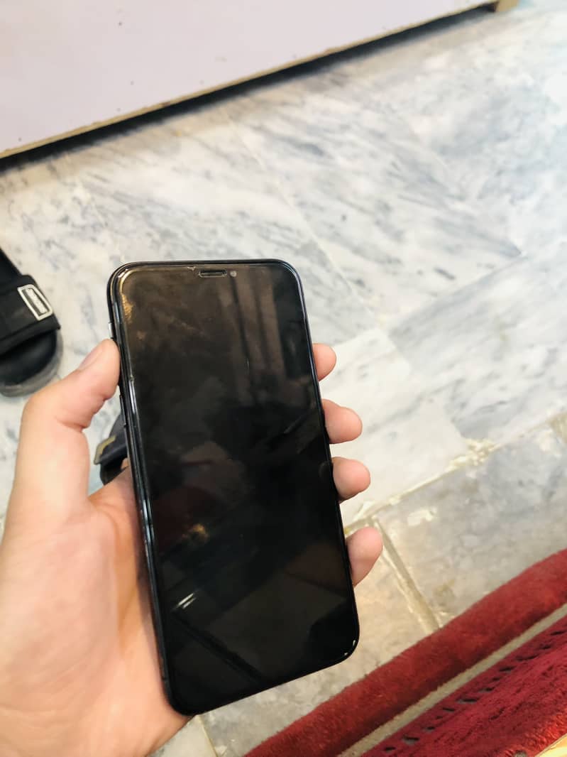 Apple iPhone X 2
