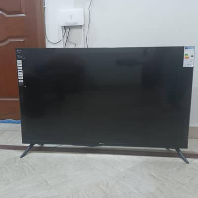 TV 50" bilkul NEW jesa, selling becaz use mei nahi hy