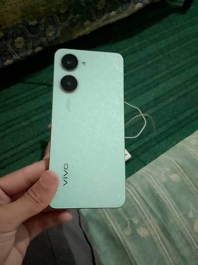 Vivo Y03 (4GB/64GB) – Gem Green