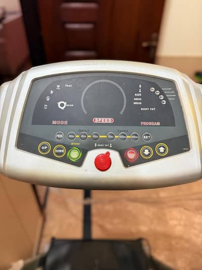 Treadmill with incline and all functions