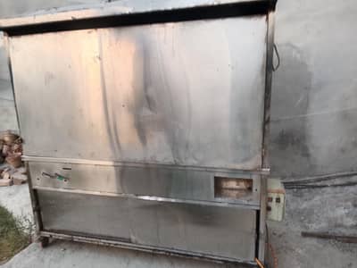fryer plus hot plate in one counter
