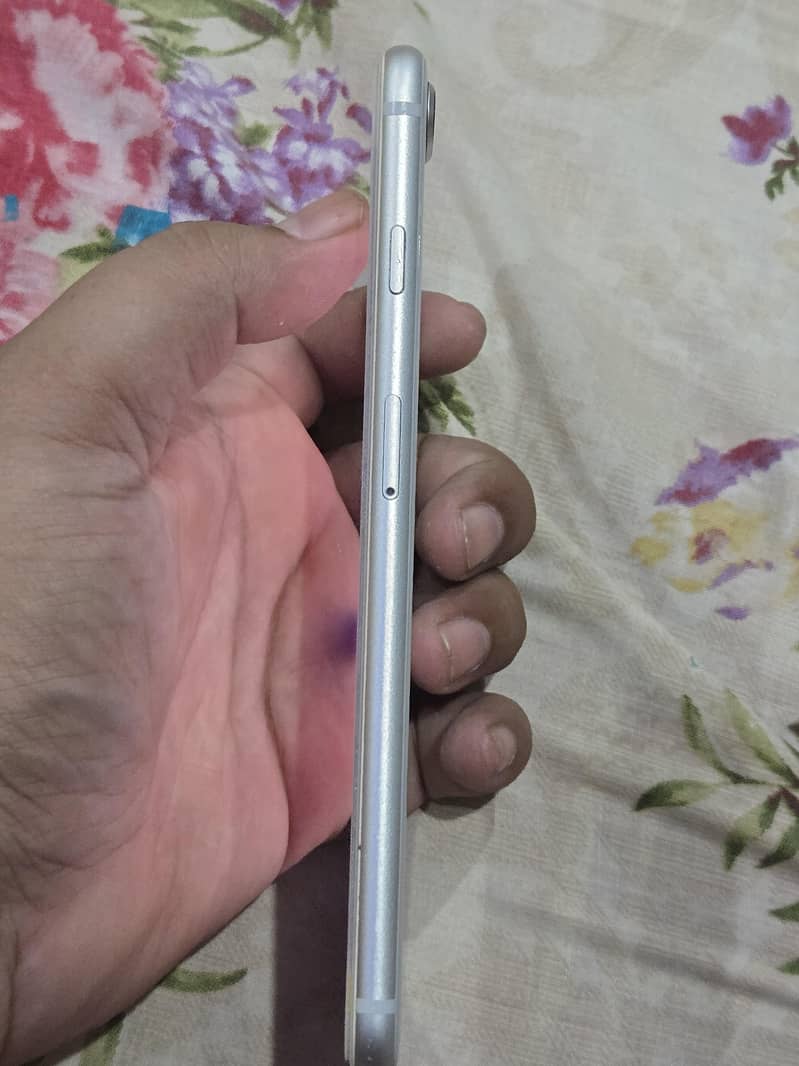 Apple iPhone 8 Plus 7
